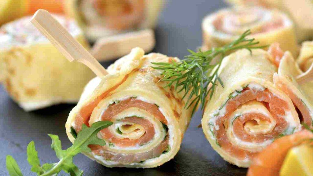 Crepes Salate Ripiene Di Salmone E Rucola Antipasto Natalizio Sfizioso