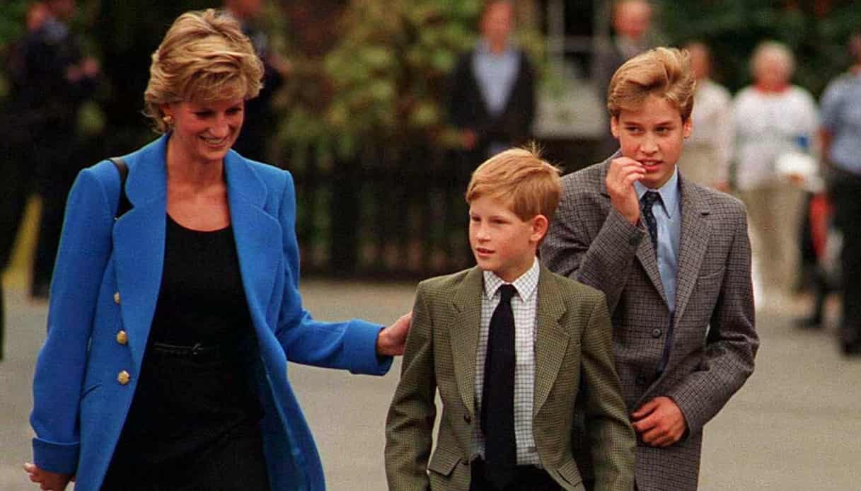 Lady Diana, la triste rivelazione: "Harry e William hanno impedito il suicidio"