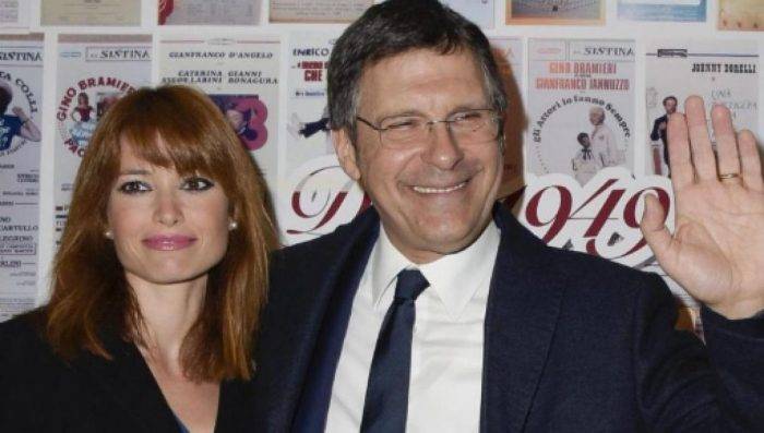 Fabrizio Frizzi, Carlotta Mantovan nel mirino insieme alla figlia: "Non ti degni mai di rispondere"