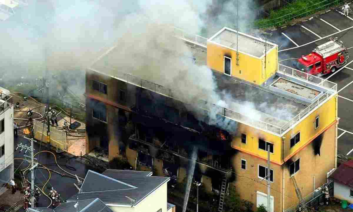 Giappone, incendio doloso