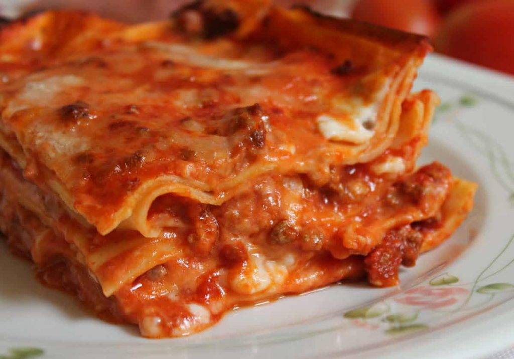 Lasagna Al Forno Con Besciamella E Ragù: Come Renderla Cremosa