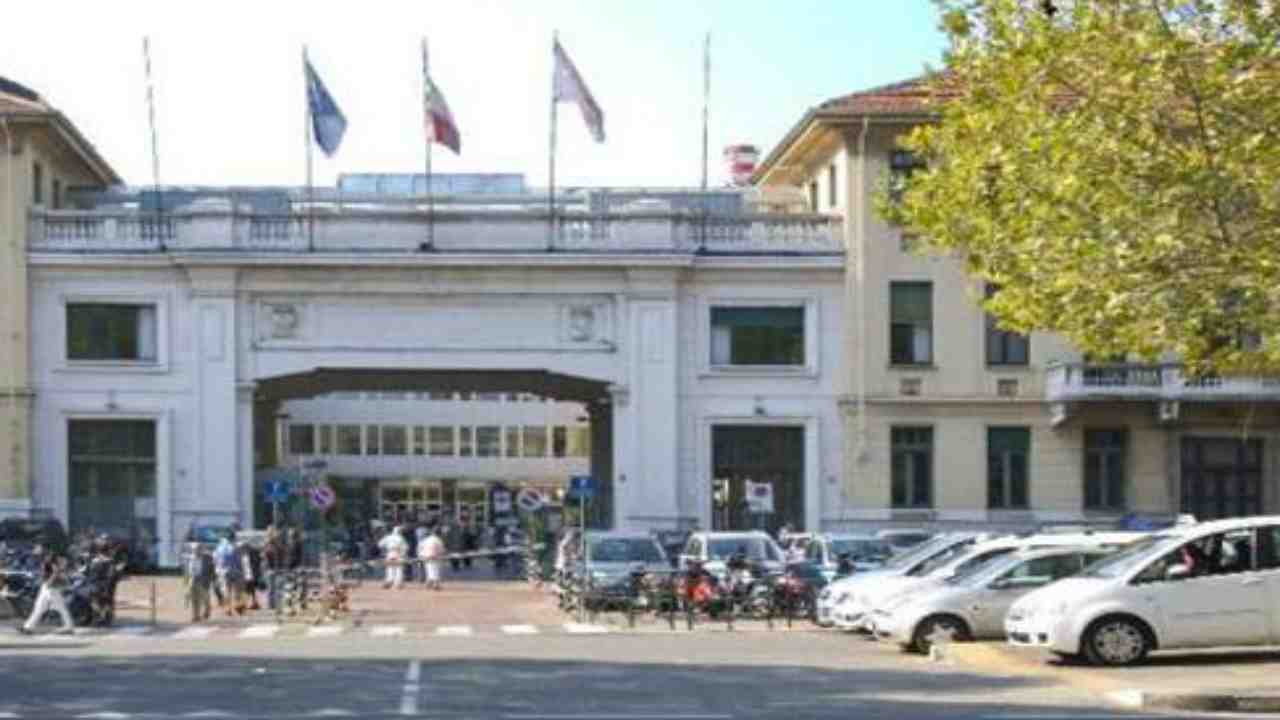 Molinette di Torino, scatta la quarantena per un reparto intero: coppia di anziani positiva al test