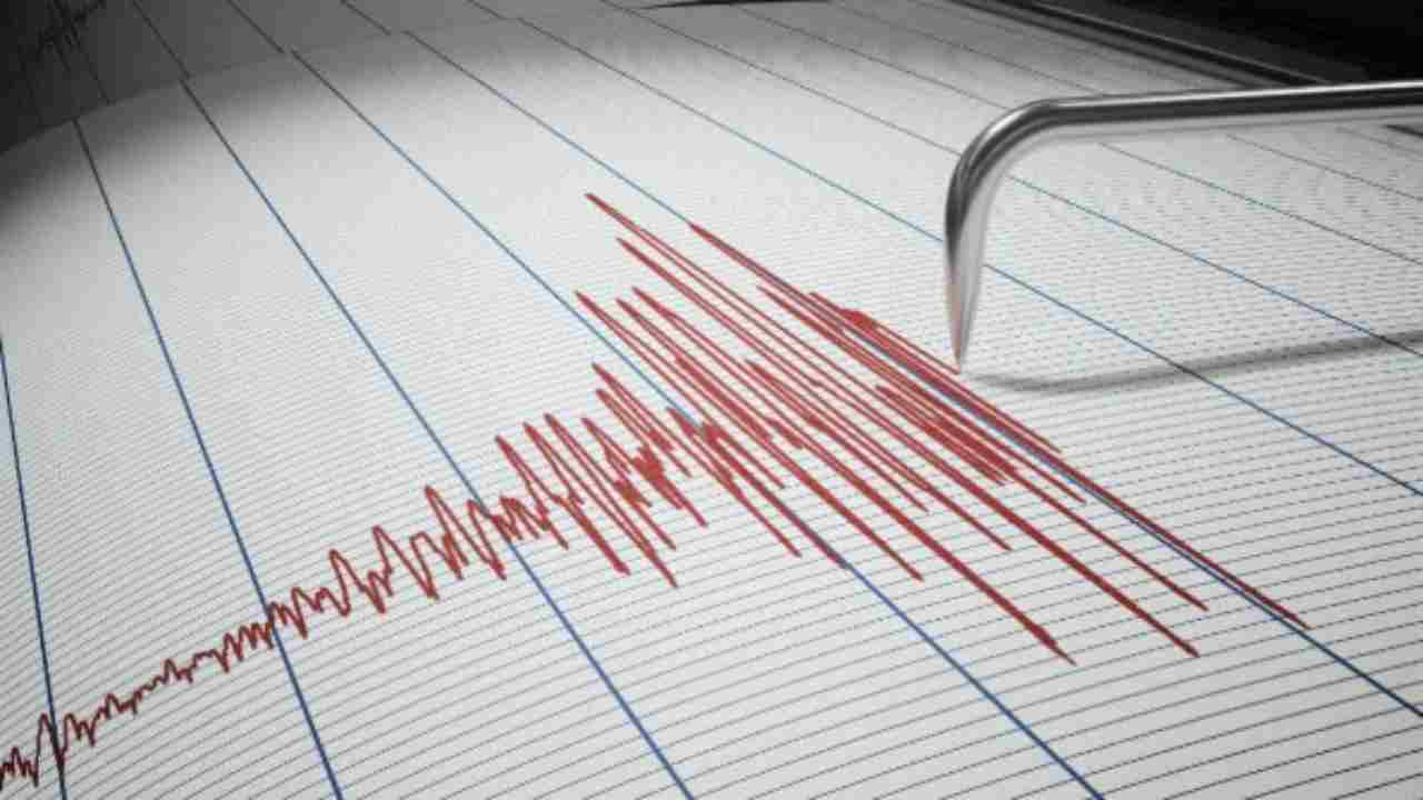 Terremoto, la Calabria trema nella notte: sei scosse e paura tra gli abitanti