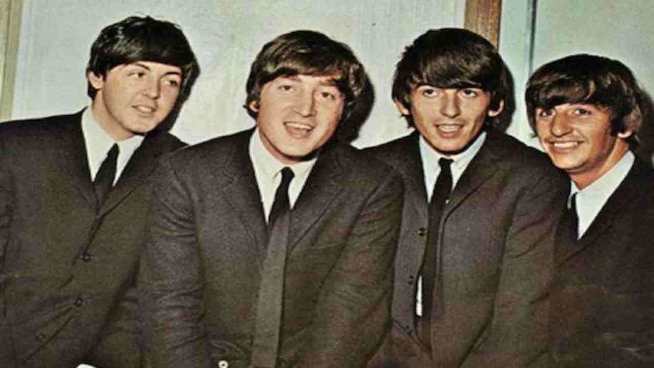 Beatles, venduta all'asta per 910mila dollari: "Hey Jude" batte ogni record