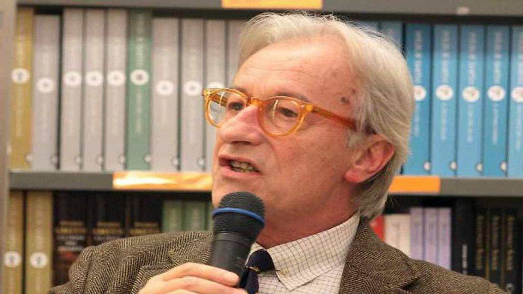 "Vittorio Feltri si dimette da giornalista": l'annuncio di ...