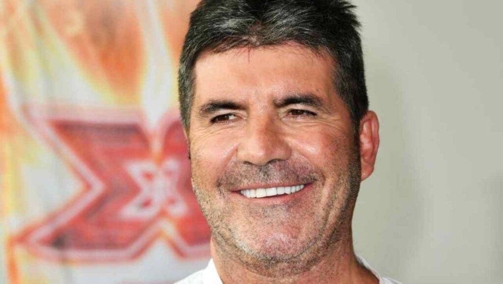 Simon Cowell, vittima di un incidente in bici