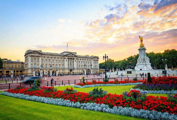 buckingham-palace