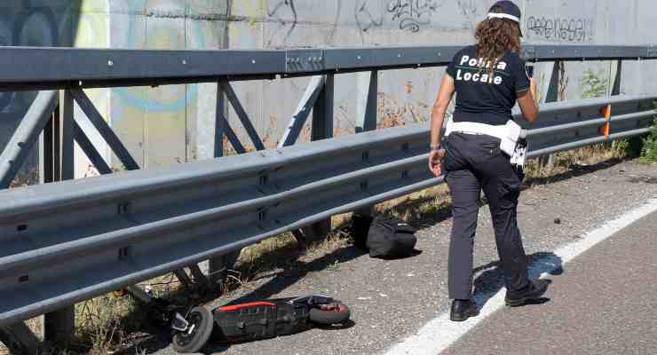 Polizia locale sul luogo dell'incidente